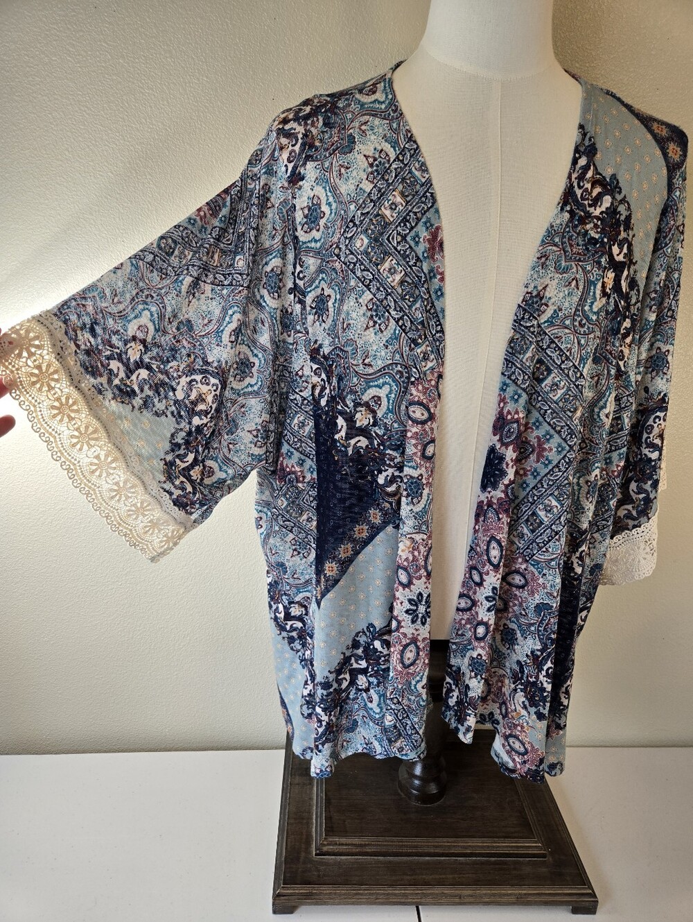 EyeShadow Boho Blue Paisley Knit Crochet Lace Trim Kimono Cardigan Size 2X